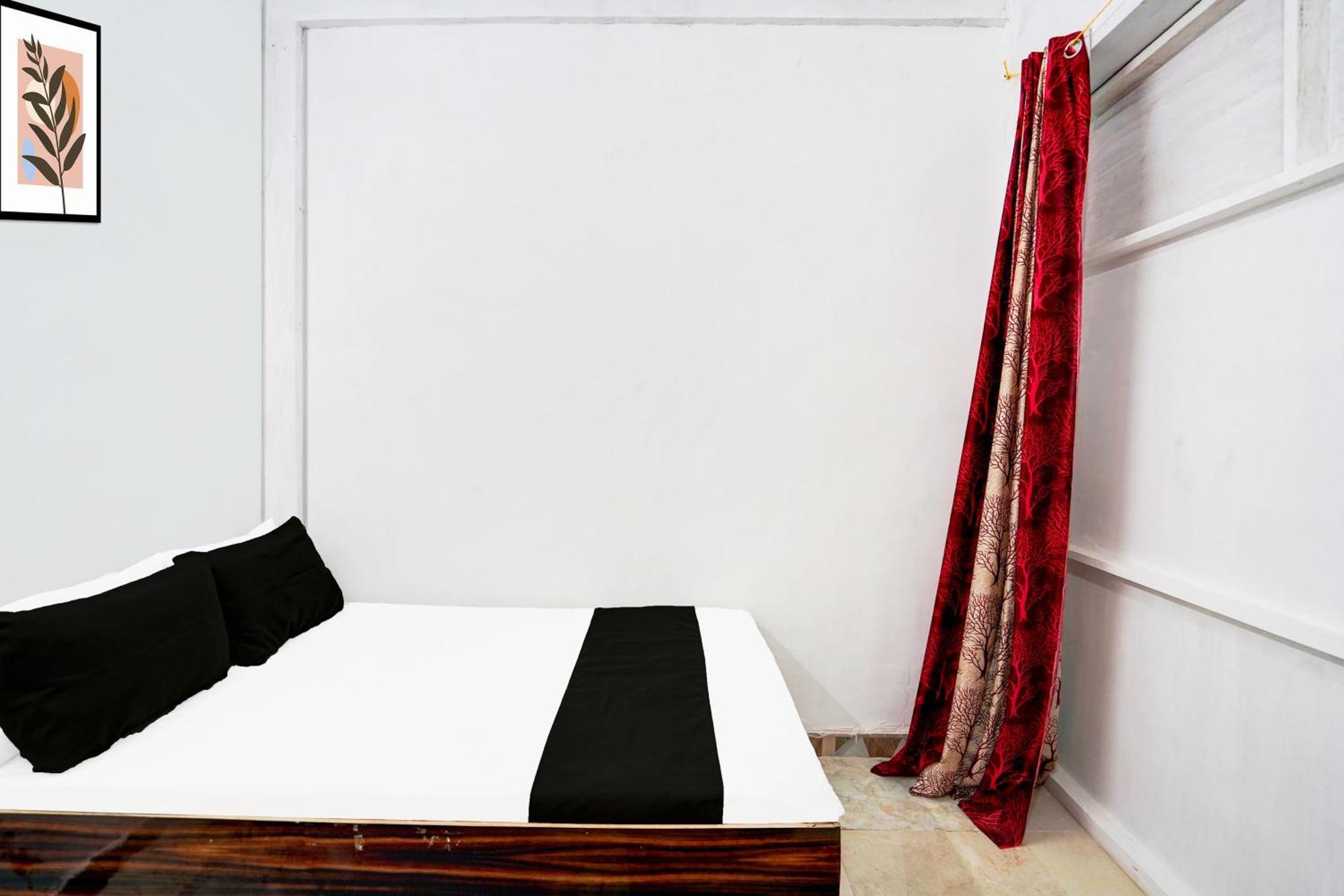 Hotel O Royal Palace Kanpur Buitenkant foto