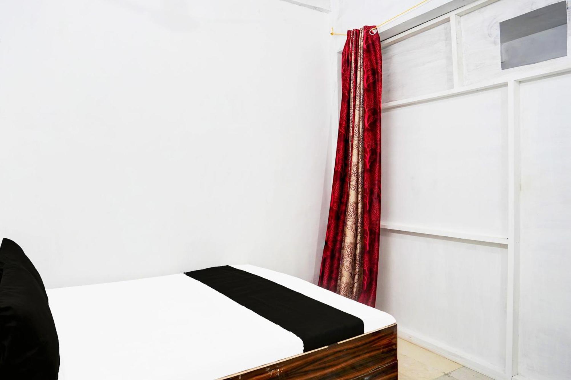 Hotel O Royal Palace Kanpur Buitenkant foto
